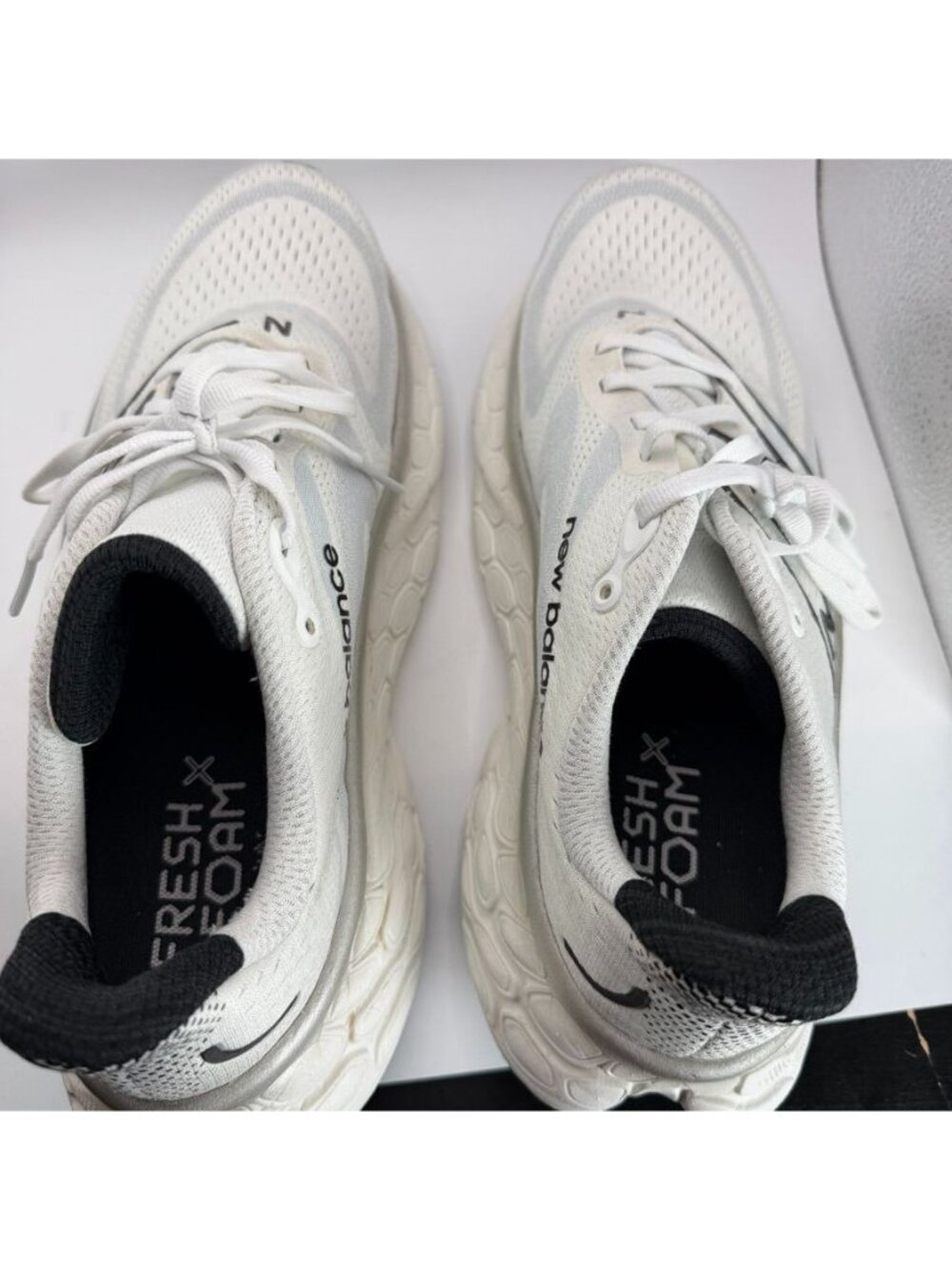 New Balance Fresh Foam X More v4 White Black Running Shoes Size 10 Mens Lightwei - Picture 6 of 9